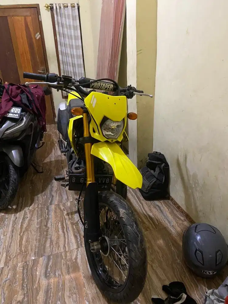 Dijual kawasaki dtracker