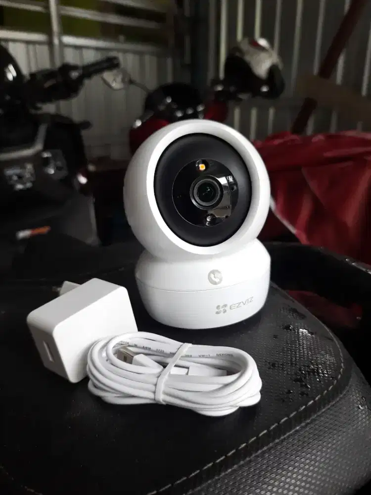 Cctv wireless ezviz jernih bisa gerak rotasi