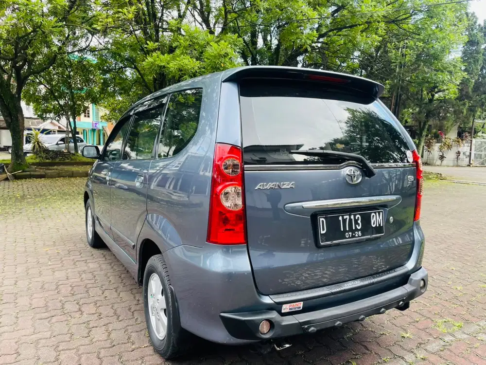 Toyota Avanza 2011 Bensin