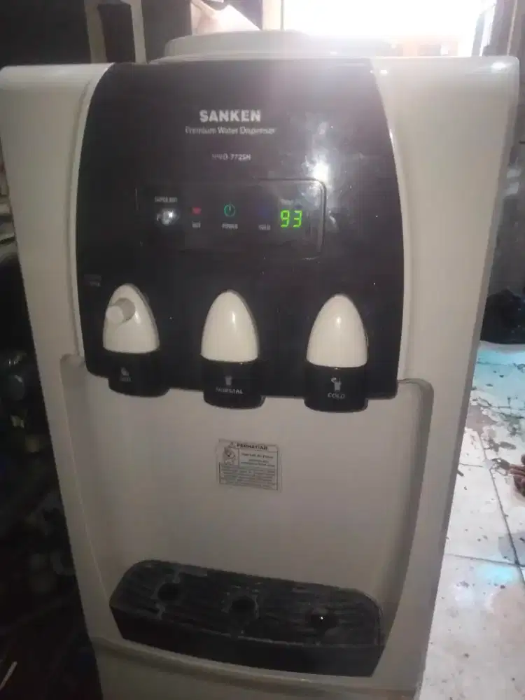 Dispenser Sanken normal