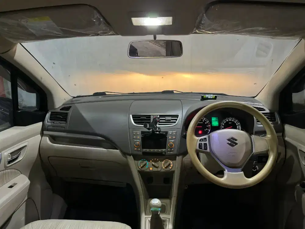 Ertiga GX 2014 Manual Putih Favorit