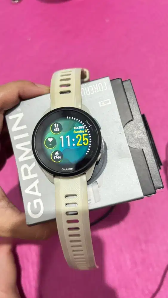 dijual Garmin FR 165 Amoled