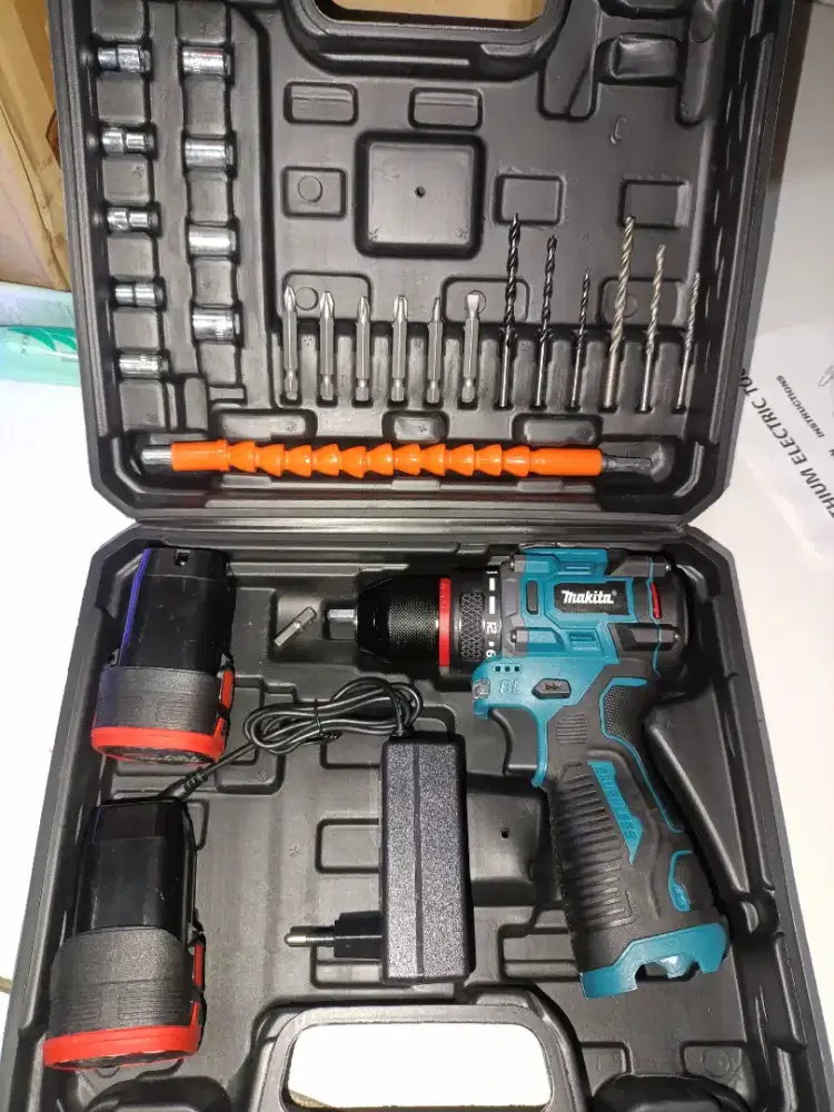 Bor impact makita