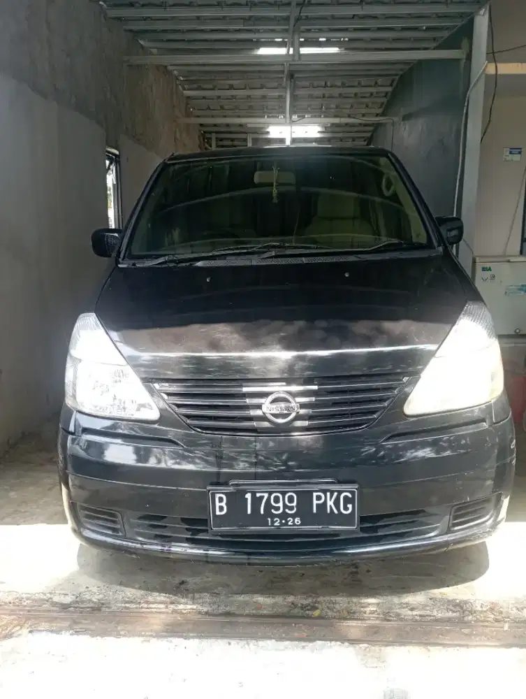 Nissan Serena 2010 Bensin