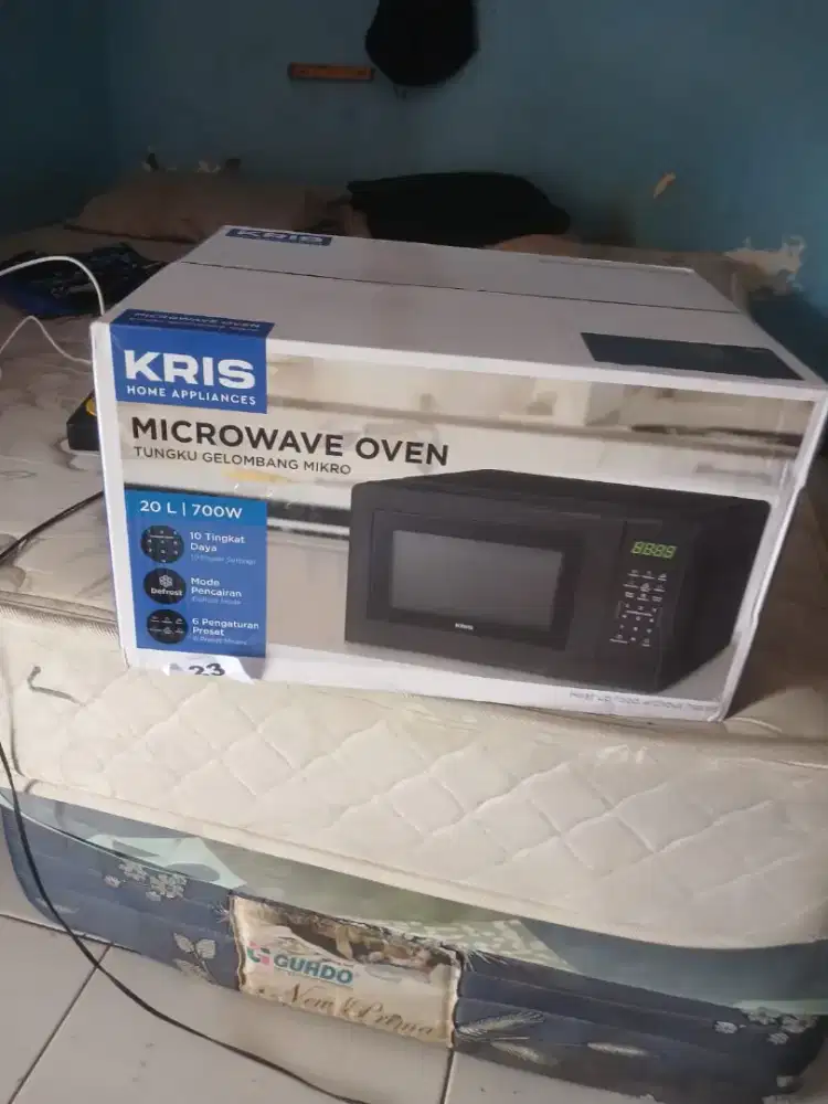 Microwave alat elektronik rumah tangga