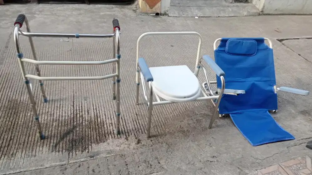 Kursi Toilet bab , alat bantu jalan , Sandaran punggung lansia