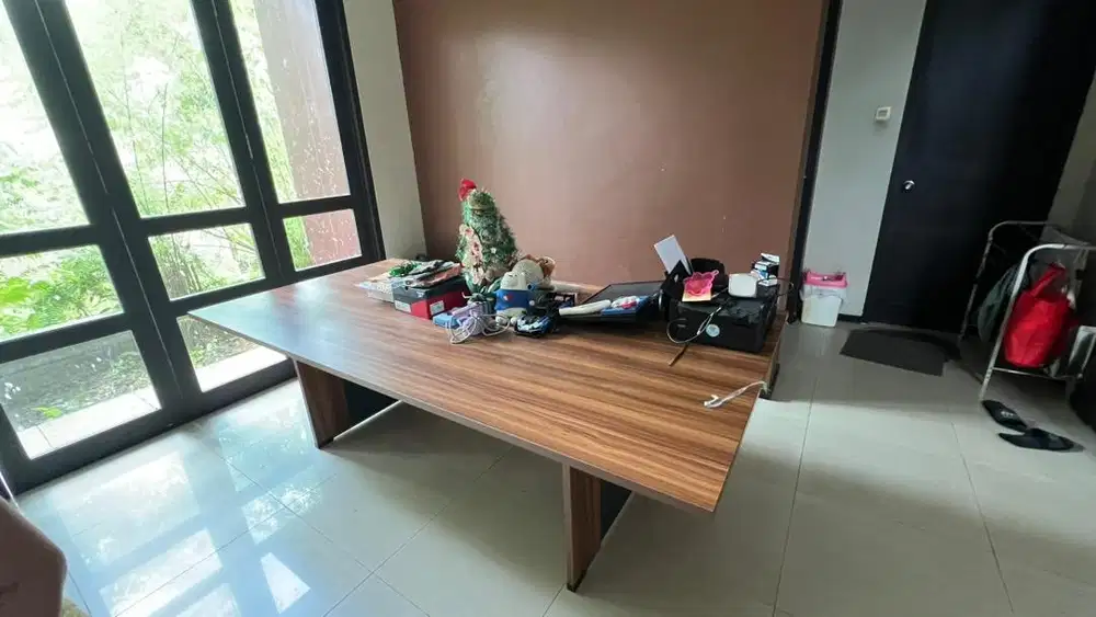 MEJA MEETING RAPAT KANTOR