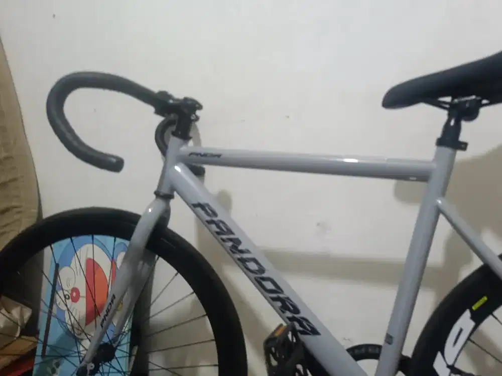 Sepeda fixie elemen Pandora