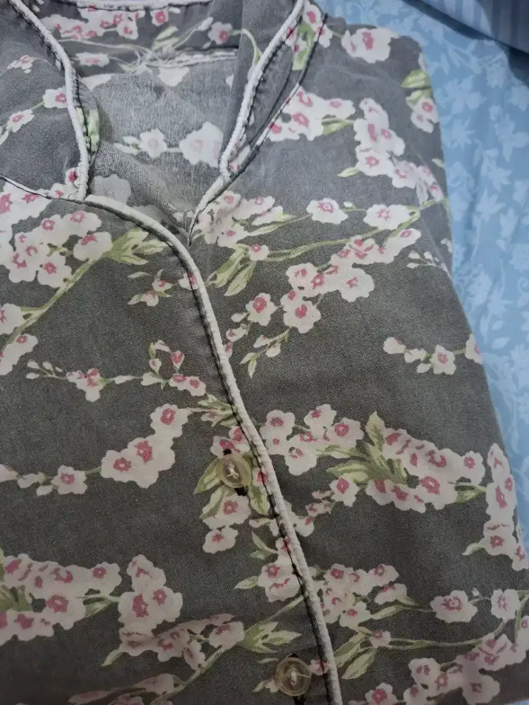 Baju tidur plus parfum