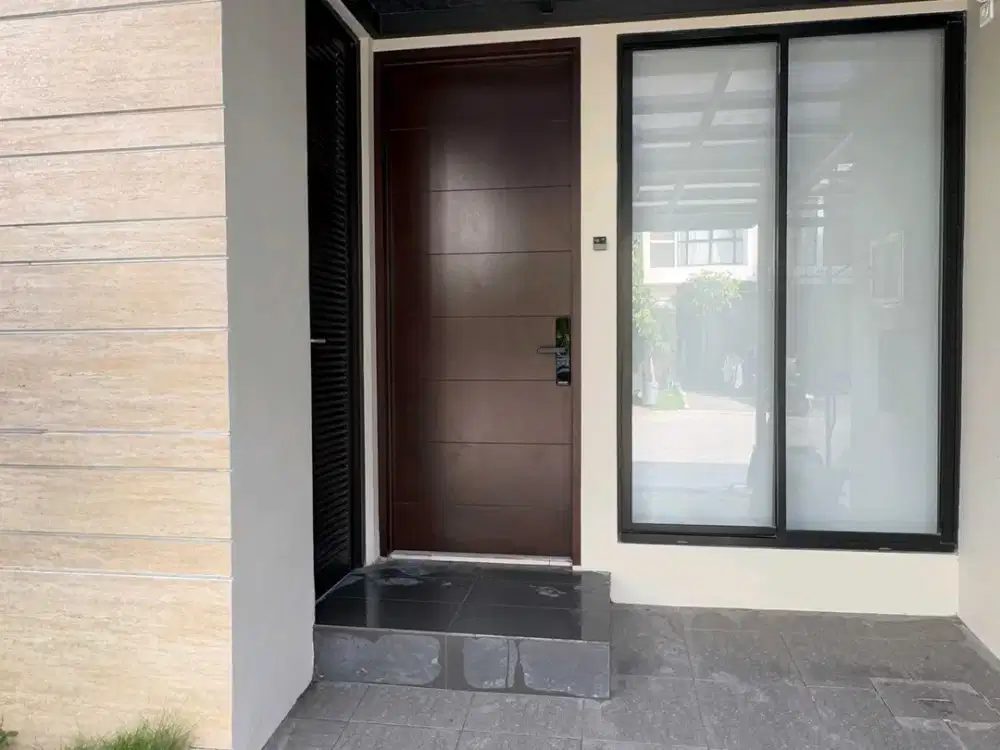 Disewakan Rumah Northwest Park 2LT 3KT LT55 Dekat Universitas Ciputra Surabaya Barat