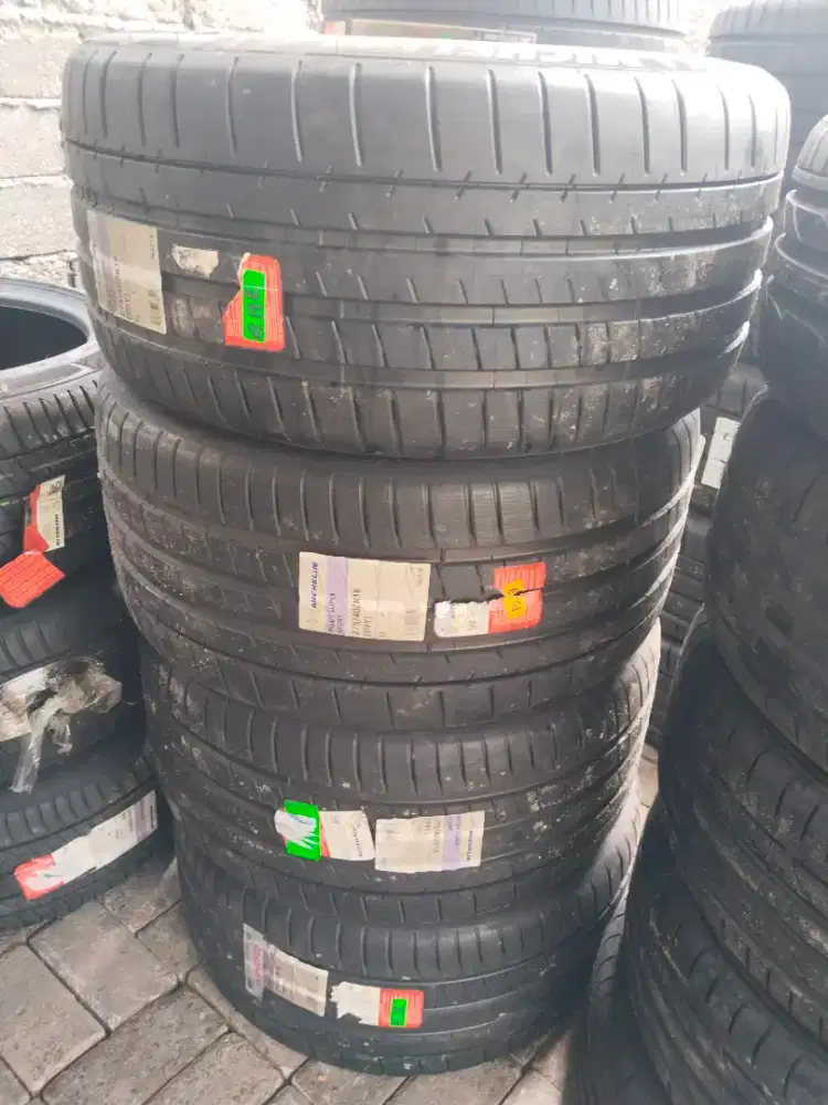 Ban 275/40/18 Michelin Super Sport