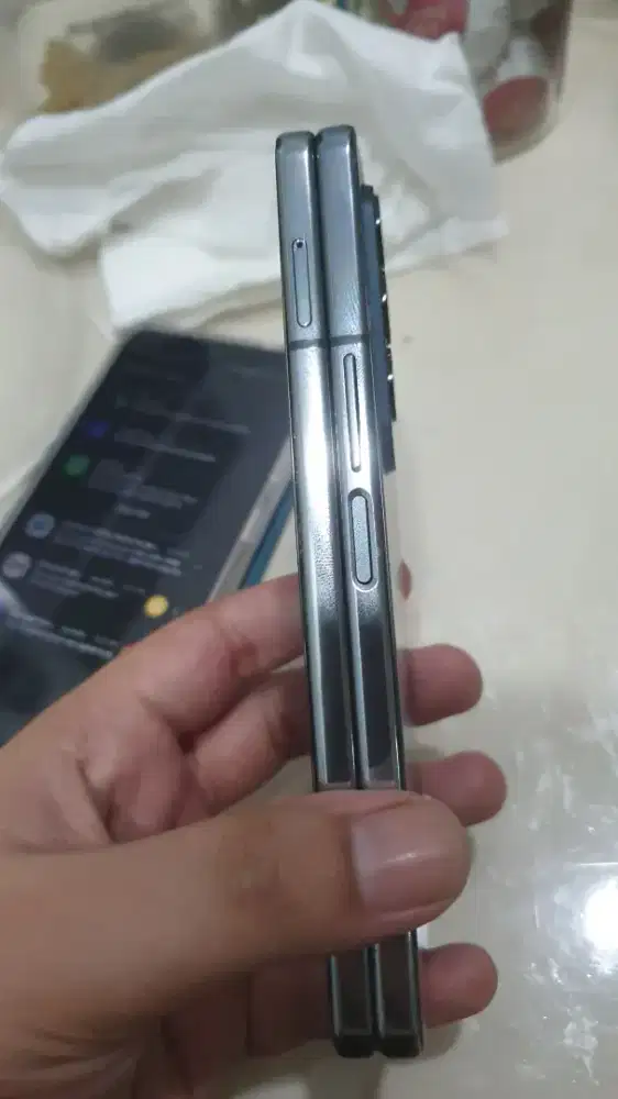 Galaxy Z Fold 4 (Kondisi Minus Layar + Flex)