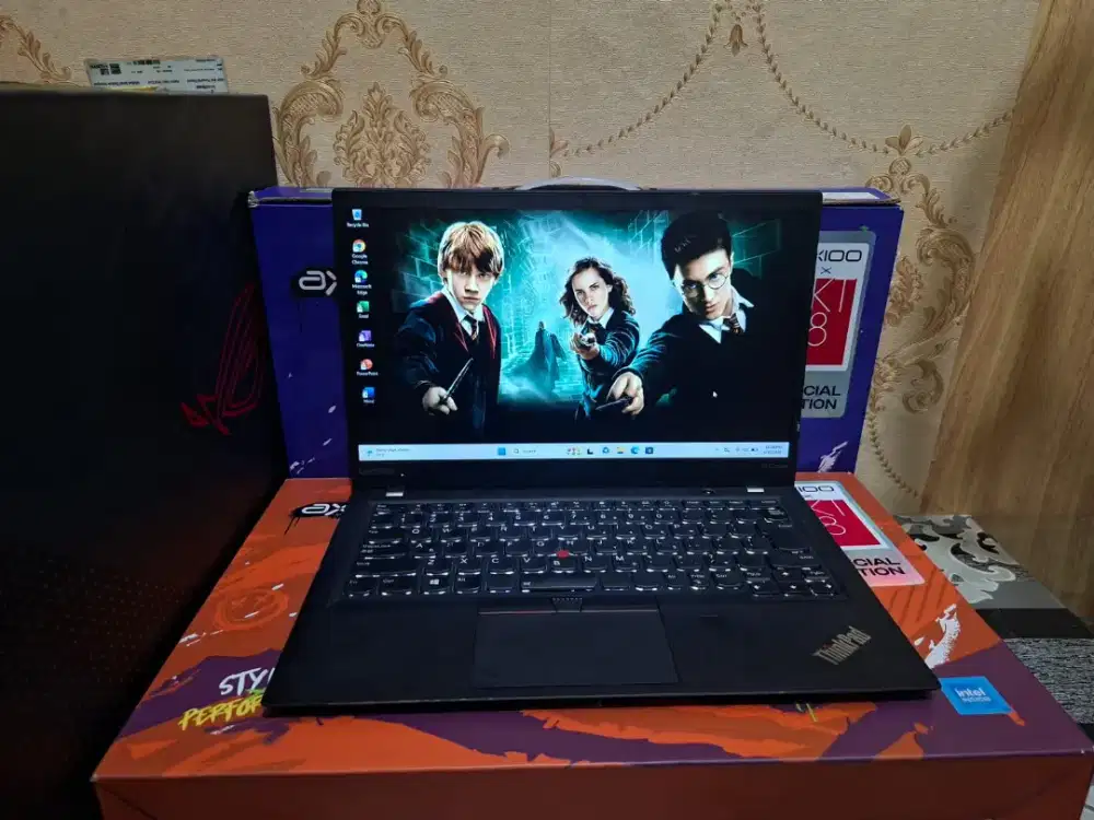 Laptop Lenovo Thinkpad X1 Carbon Core i5-7300U -SSD 240GB -RAM 4GB -