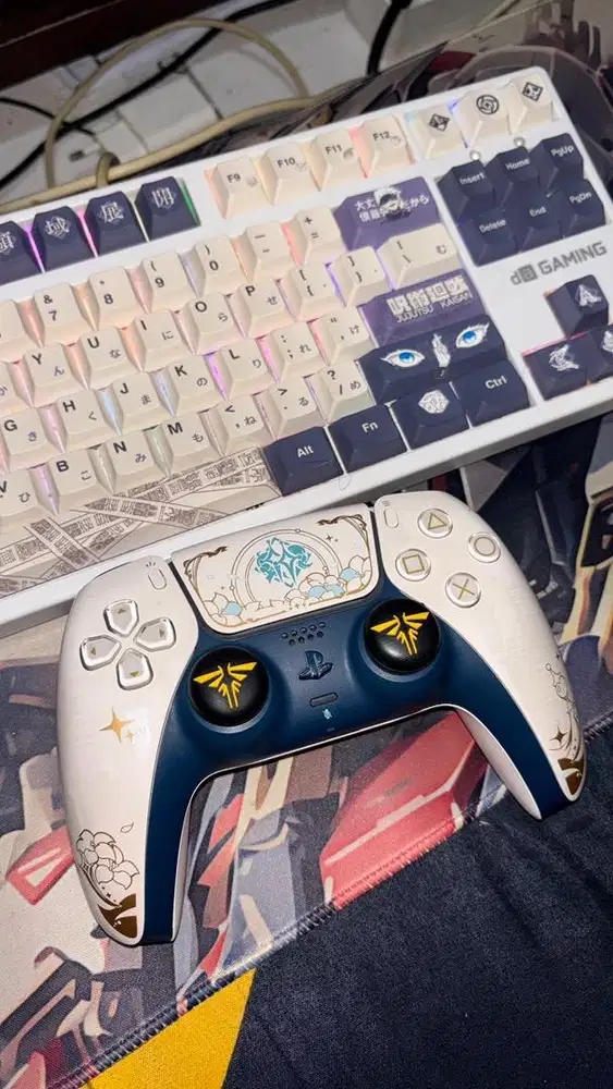 DualSense Genshin Impact Edition