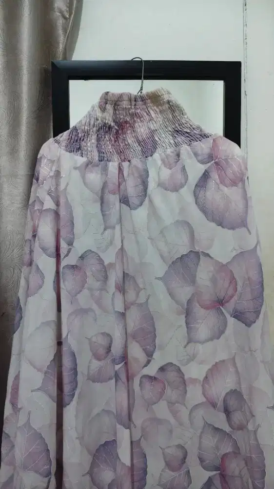 PRELOVED CELANA DAN ROK