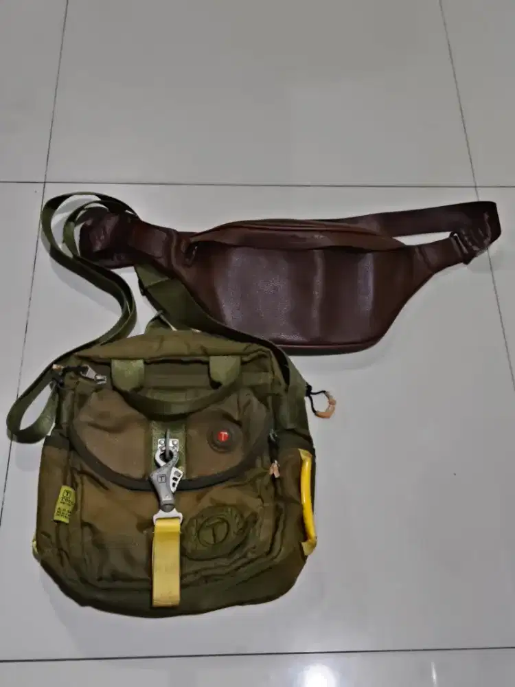 Dijual Tas slempang Bekas