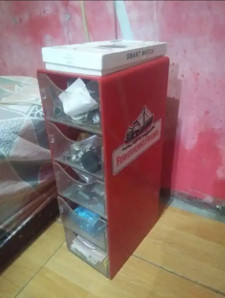 Acrylic Custom Laci 5 Tingkat