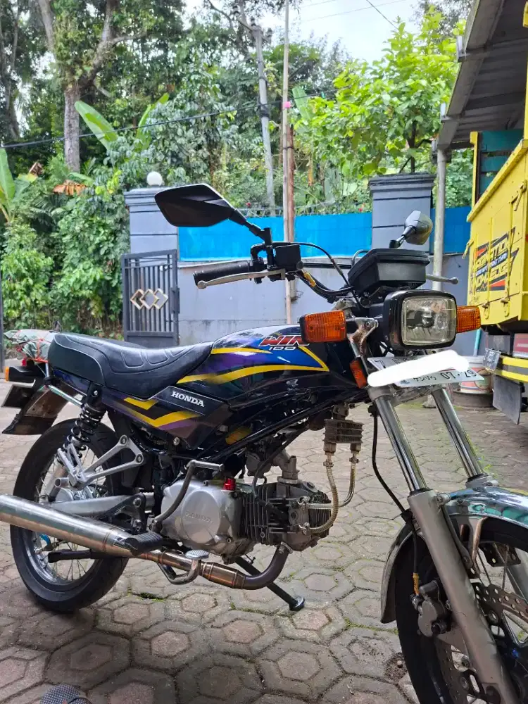 Honda Win 100 Tahun  2004