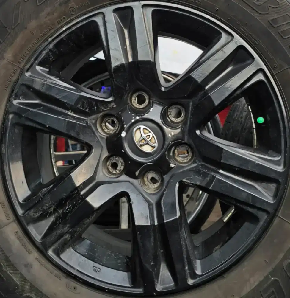 Velg OEM Toyota Hilux Double Cabin(dicat hitam) R17 PCD6x139.7.  4pcs