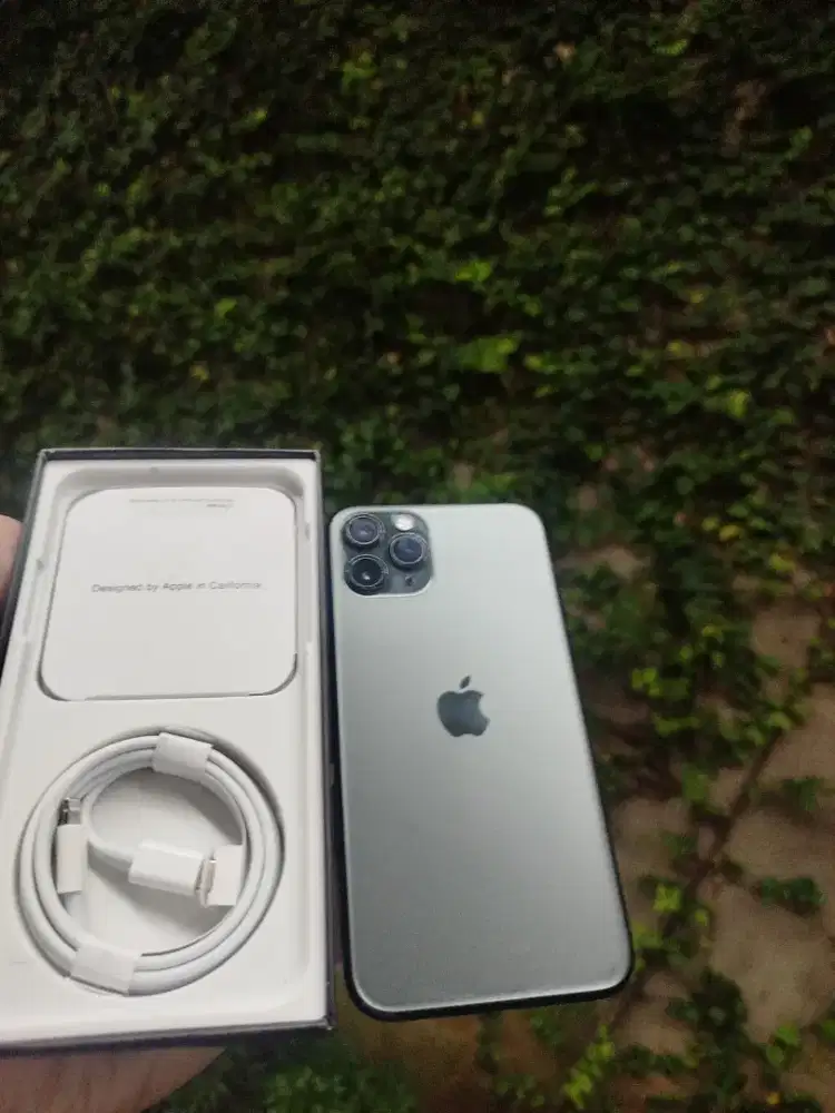 iPhone 11 pro max 512gb mantap kalo ginih new