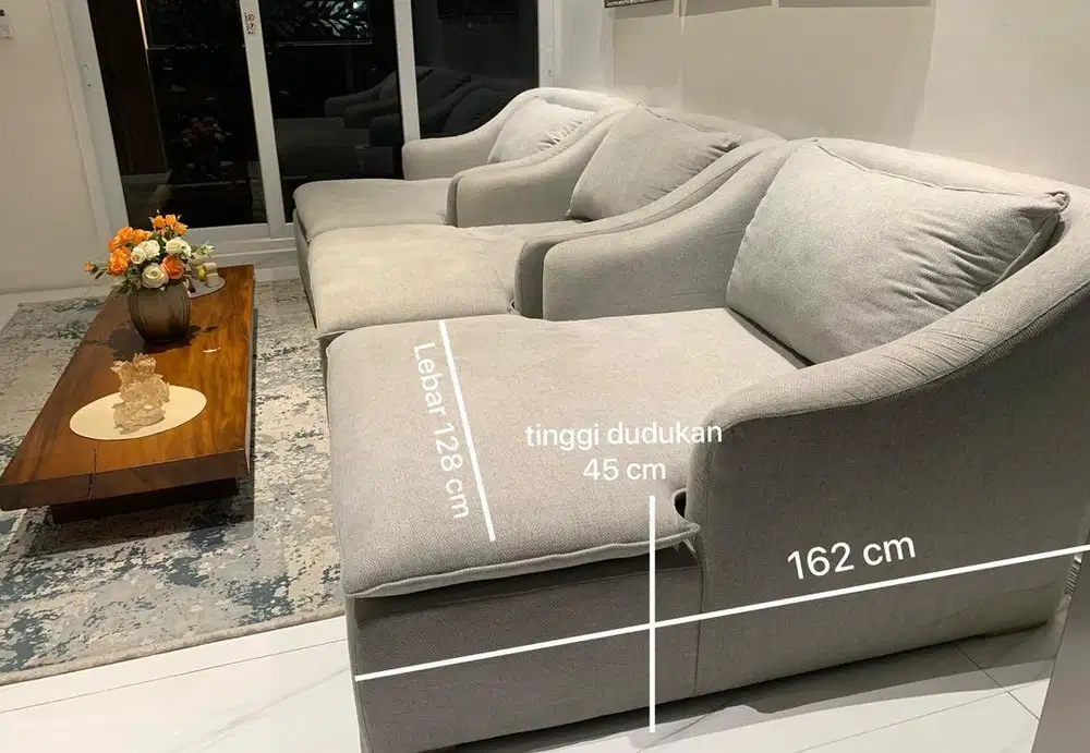 Lounge Sofa – Premium Light Grey Fabric