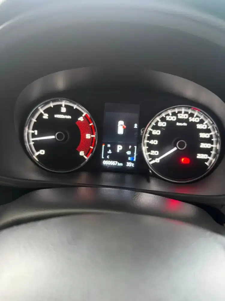 Dijual pajero sport dakar 4x2 at 2019 cashh low km