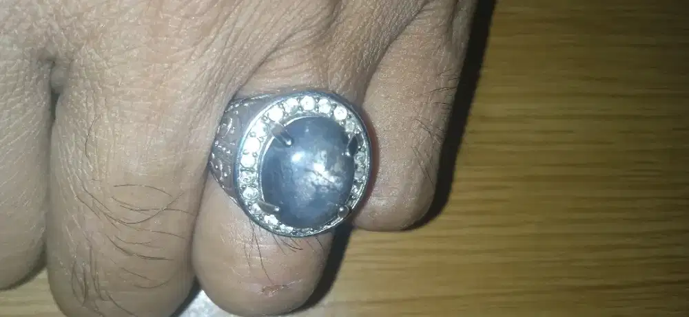 Cincin Batu black safire