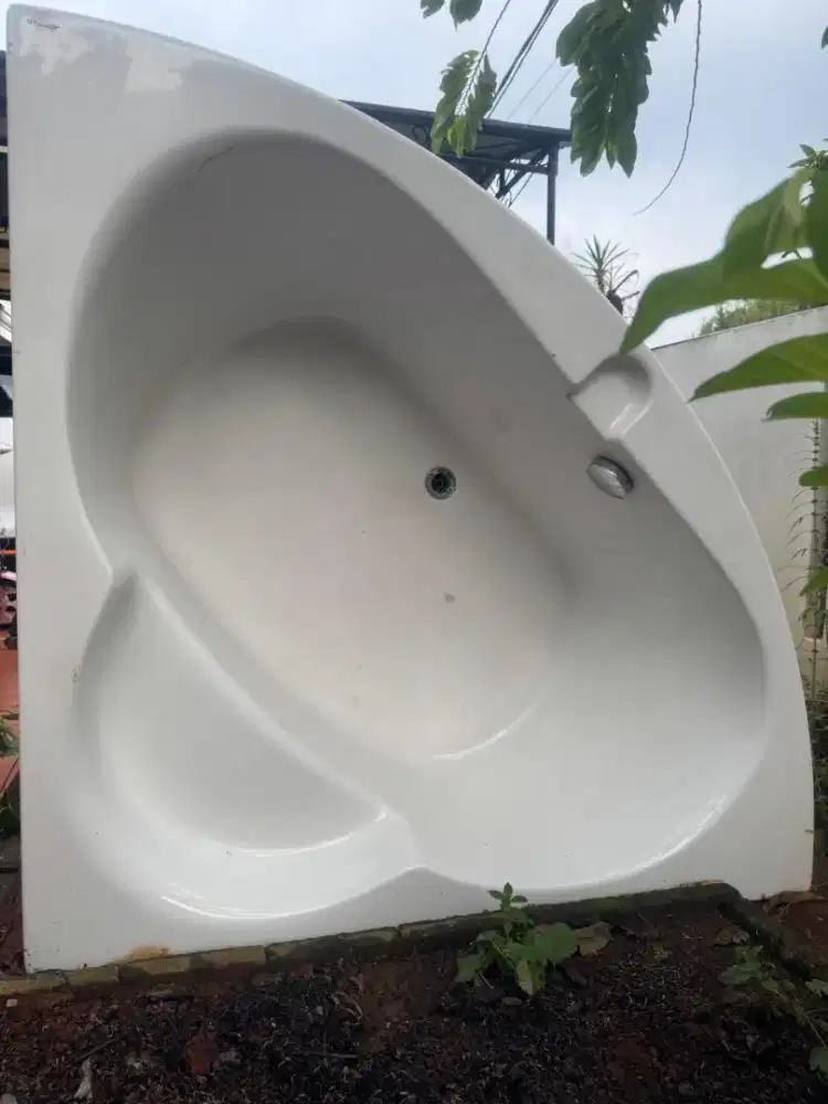 Jual bathtub lupa merek apa terakhir beli di Ace hardware