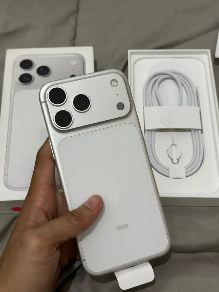 iPhone 17 Pro Max 256 Gb iBox Warna Silver