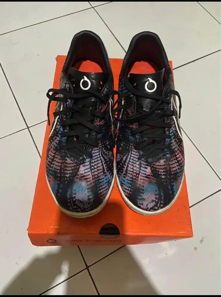 sepatu futsal ortuseight sophon in size 41