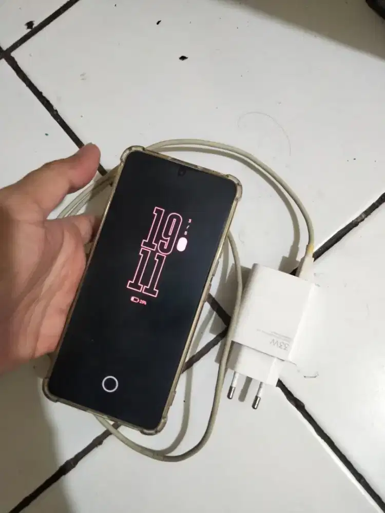 poco F6 5G 8/256 tt/bt