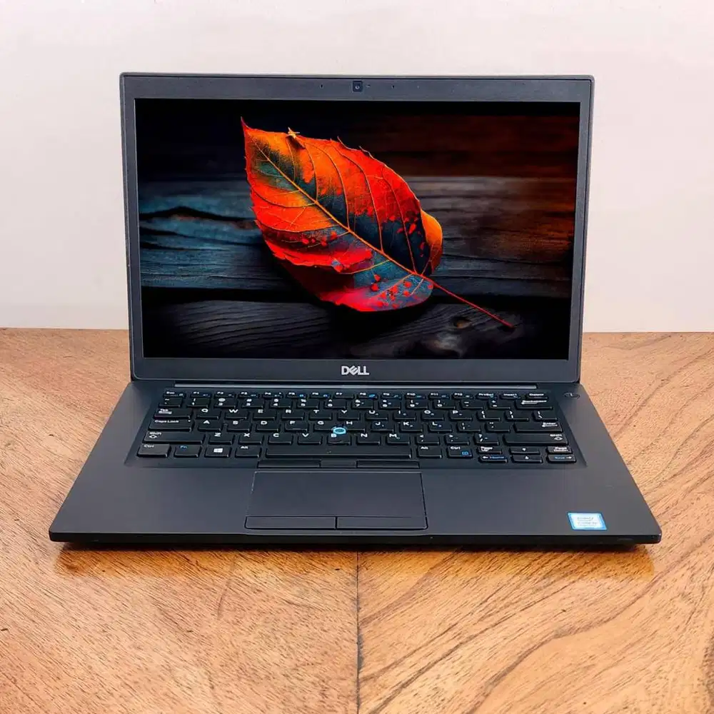LAPTOP DELL LATITUDE 7480. Intel Core i7 Gen7. RAM8GB/SSD256GB NVme.