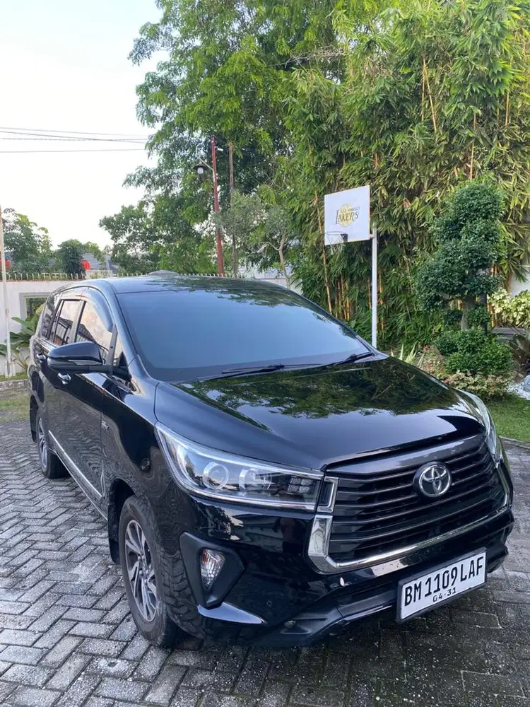 Dijual Innova reborn type V 2,0 tahun 2021