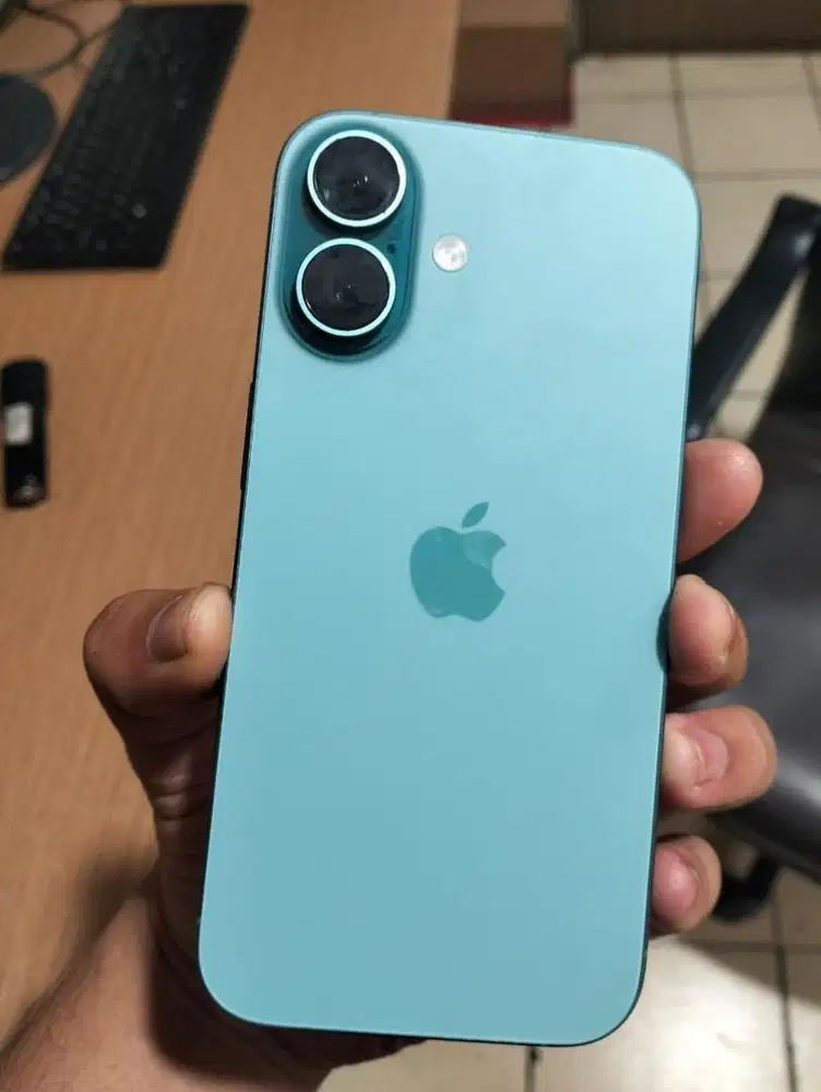 Jual Iphone 16/128gb garansi panjang 03/27