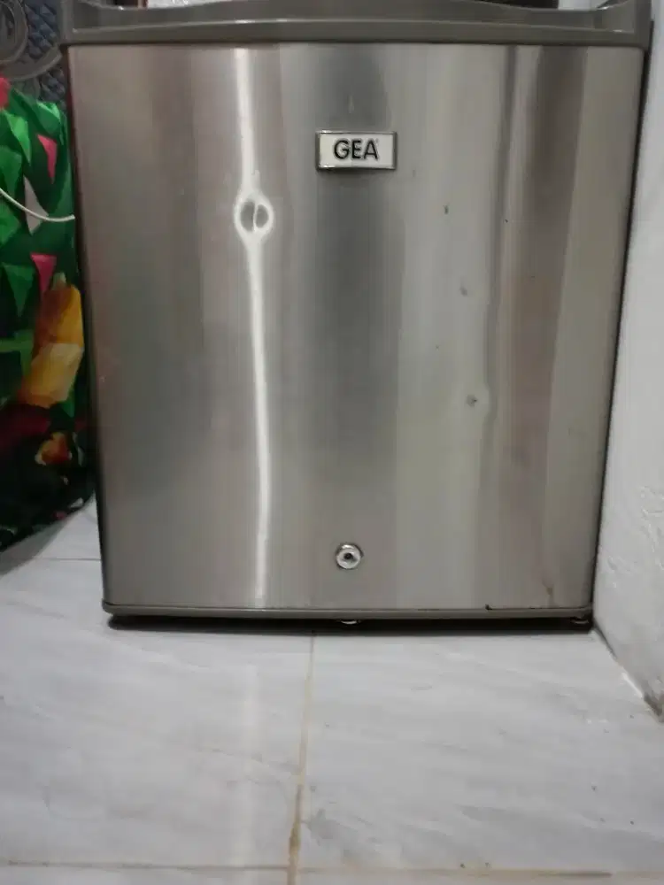 Kulkas mini gea