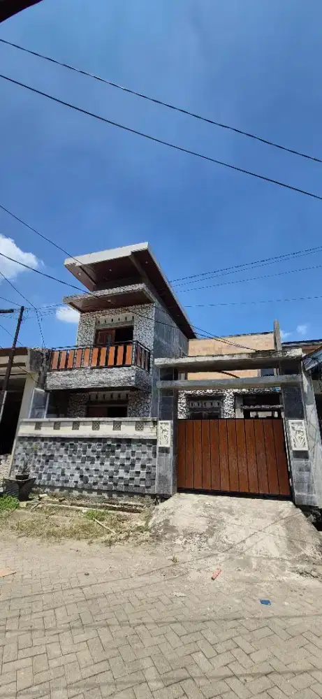 Rumah 2 Lantai Villa Tomang Baru