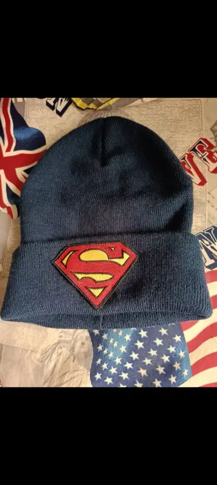 Dijual Beanie Hat DC Comics Superman ex Koleksi Like New Gress.