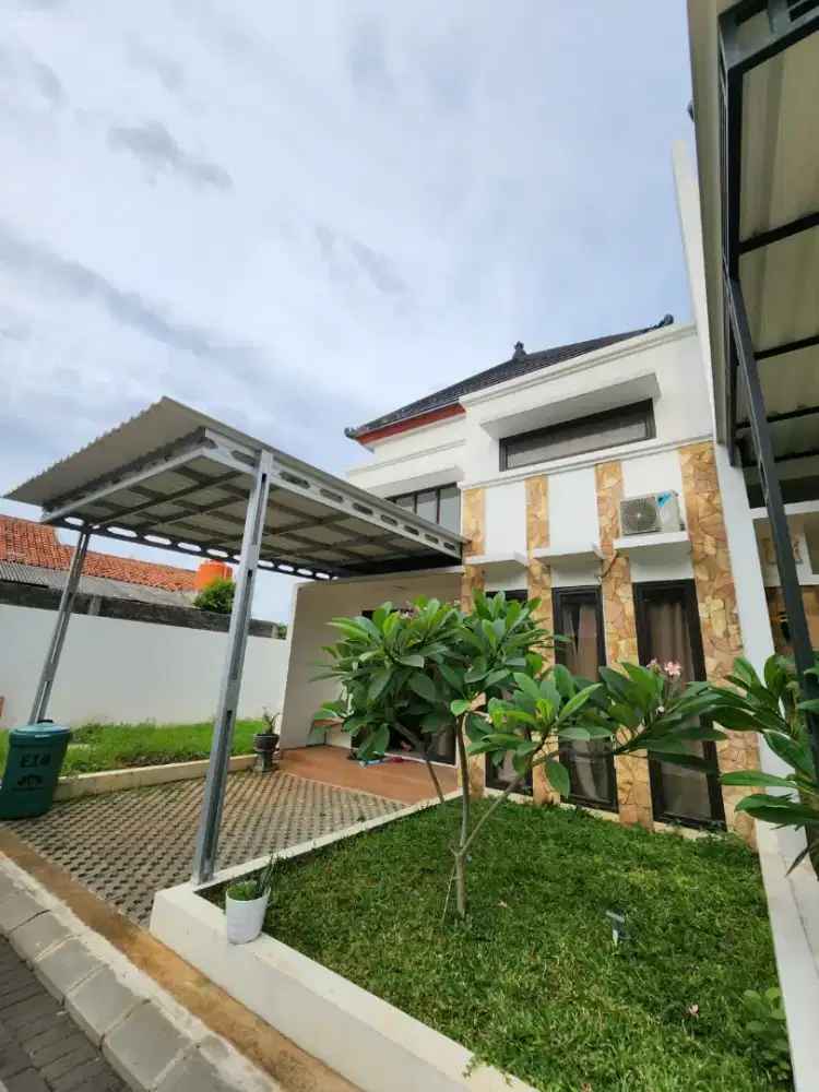 Disewakan Rumah Teras Bali Cibubur Dekat LRT & Tol | 2 KT + Mezzanine