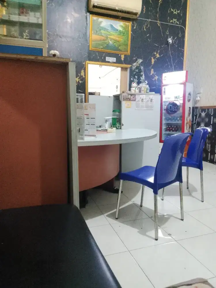 Loker Kasir Dan Crew