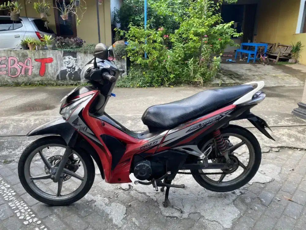 Supra helm in injeksi THN 2013 plat B Jakarta