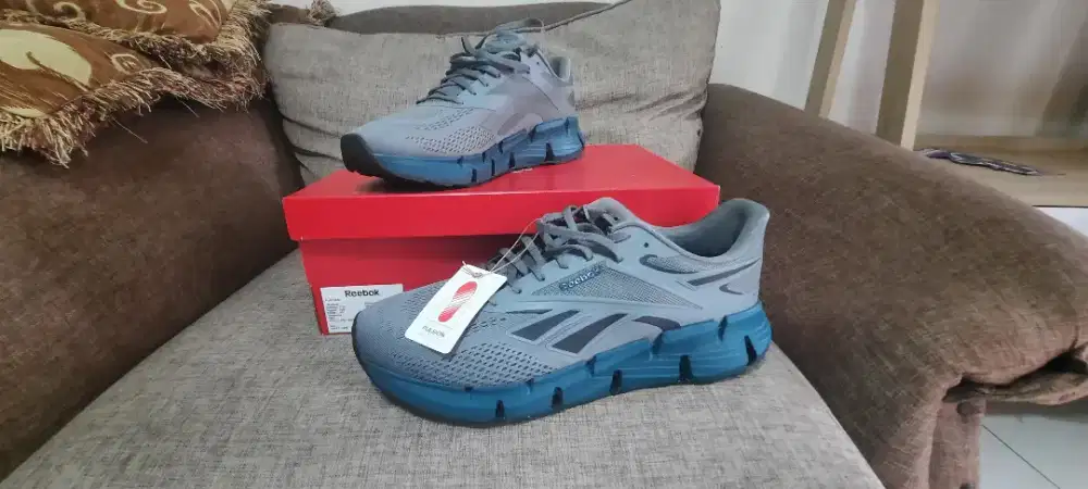 Sepatu Running Reebok Zig Dynamica 6