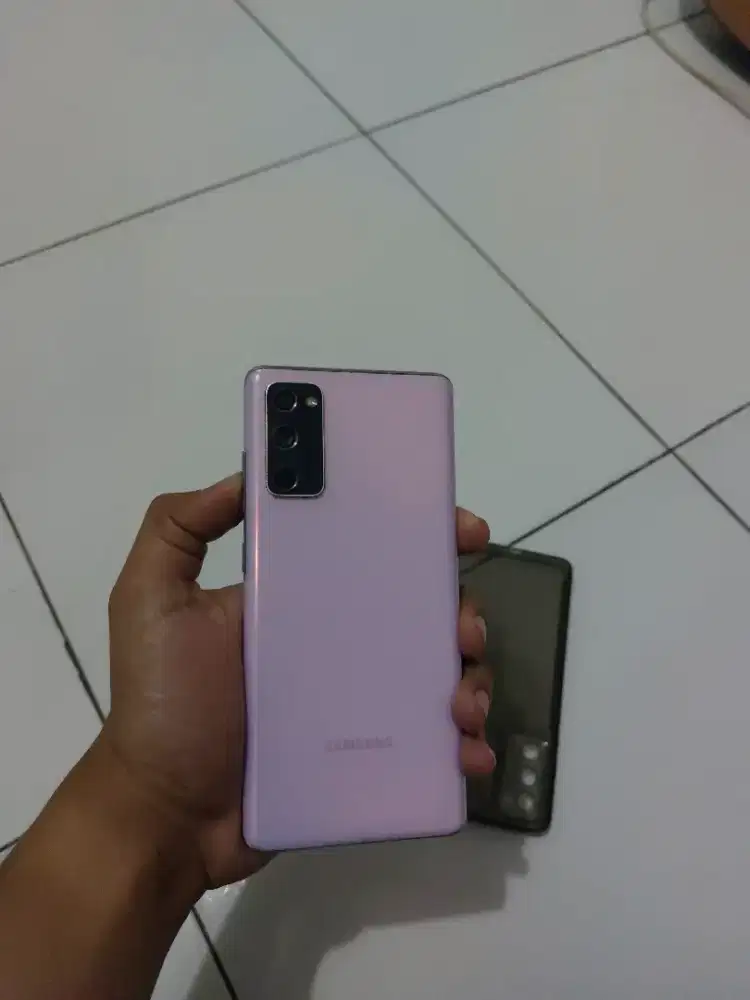 Samsung s20 FE 8/128 Snapdragon