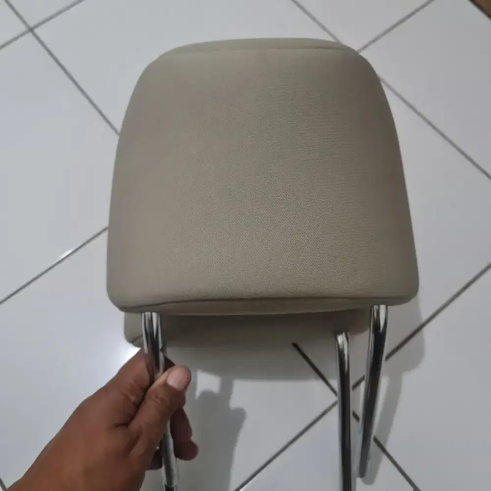 headrest sandaran kepala