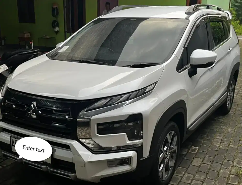 Mitsubishi Xpander Cross matic original cat
sangat terawat