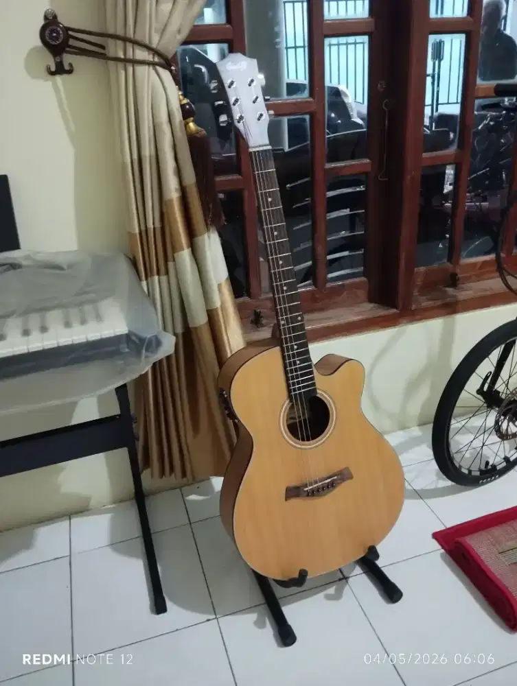Guitar akustik Cowboy