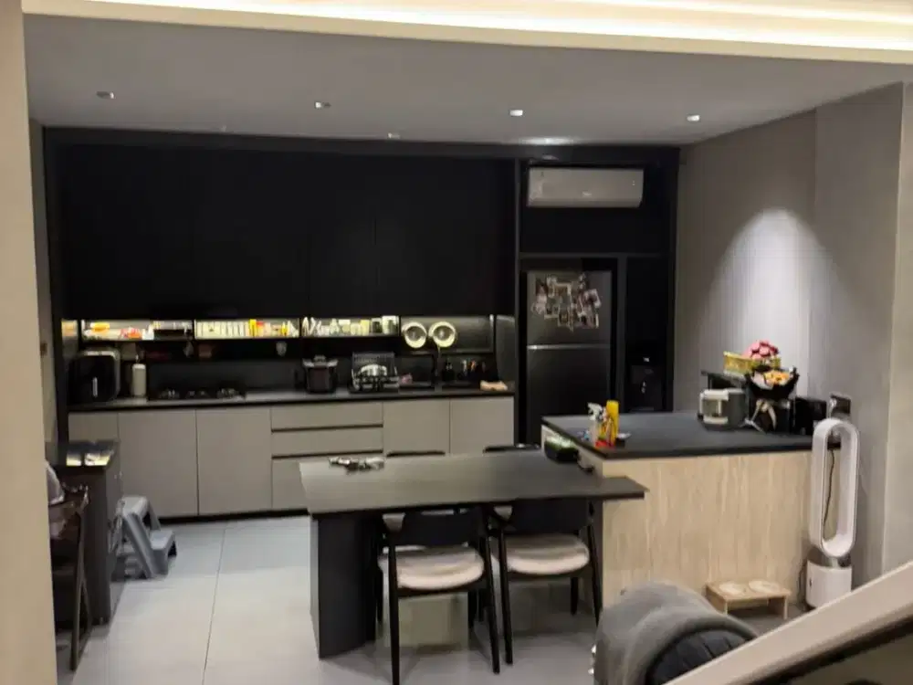 Disewakan Rumah di Eminent Type Hook mewah Full Furnish