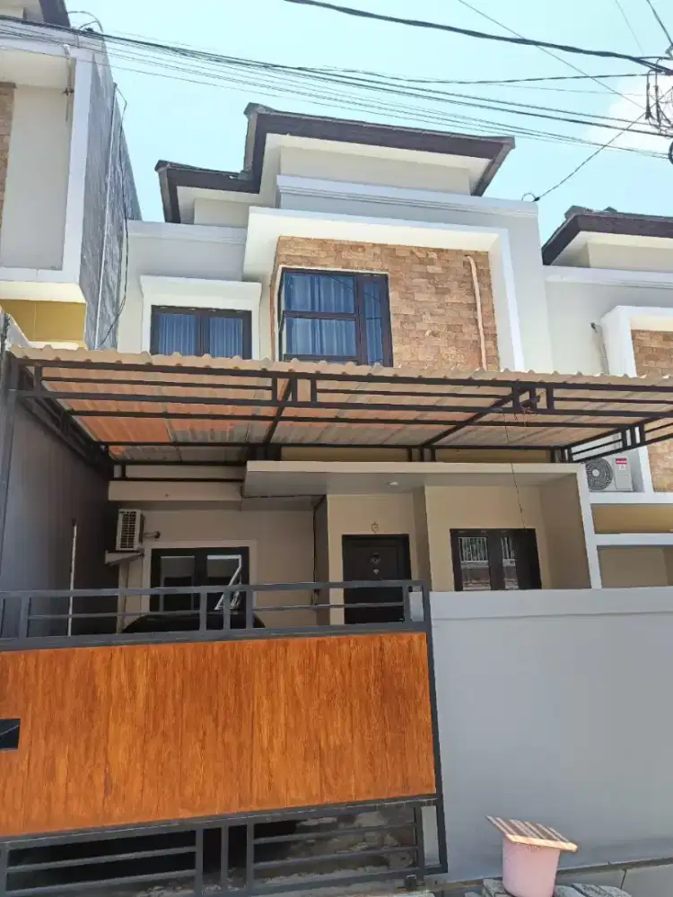 Jual rumah lantai 2 di Jl Karangsari belakang Citraland Denpasar Bali