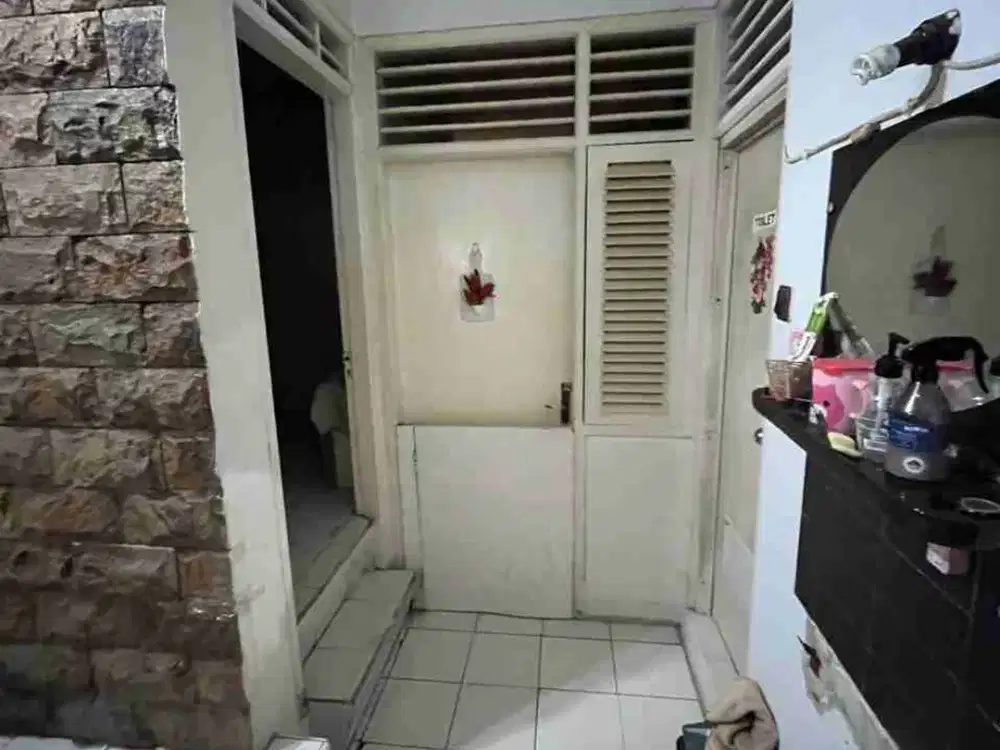 Dijual Rumah 2 Lantai Pelepah Kuning 1.