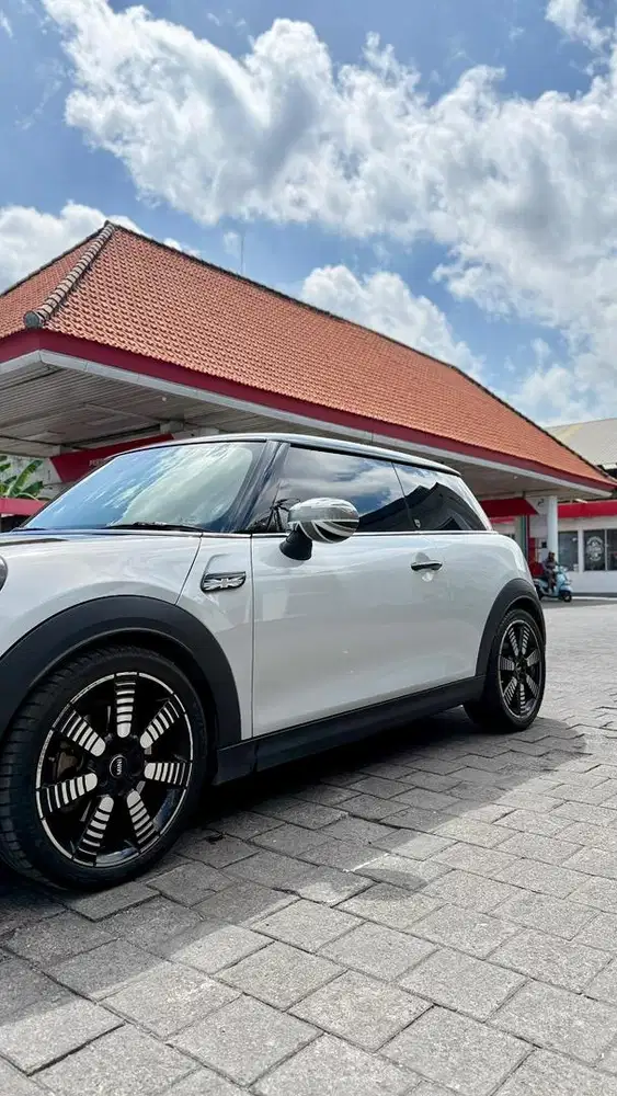 Mini Cooper di jual cepat!