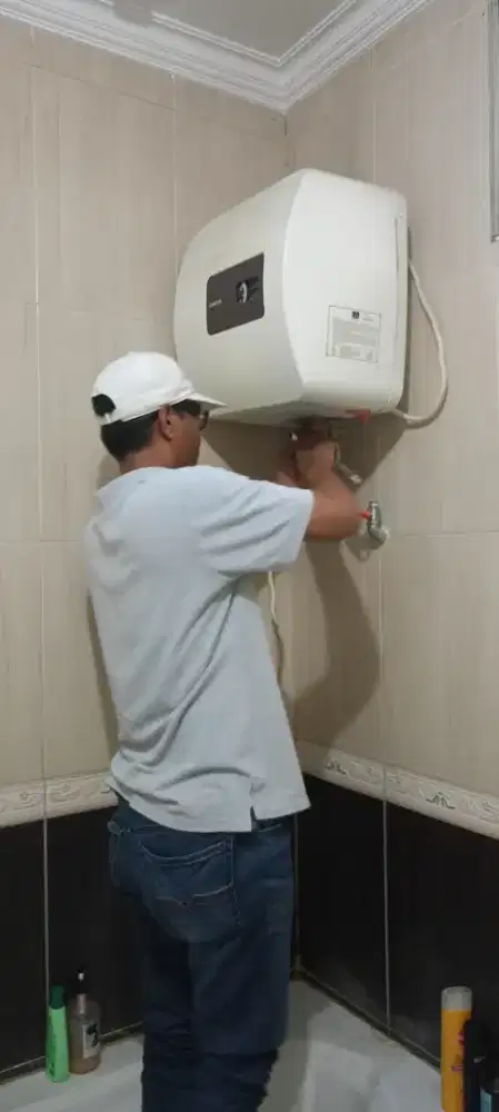 Service Elektronik AC, Pompa Air, Mesin Cuci, Kulkas, dll.